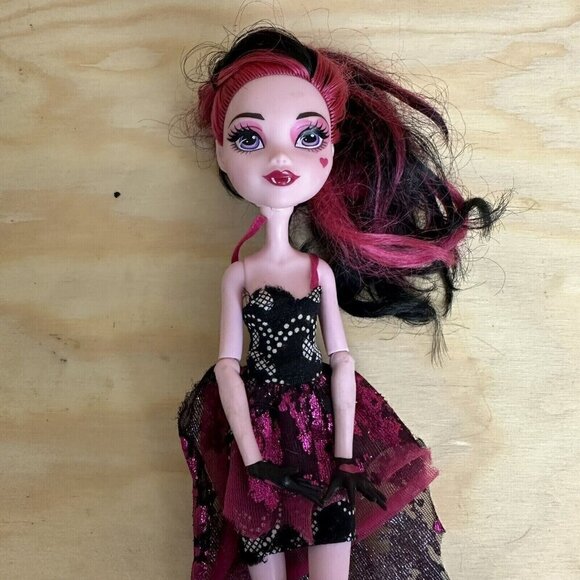 Welcome To Monster High Draculaura Photo Booth Ghouls 2015 - Picture 1 of 4